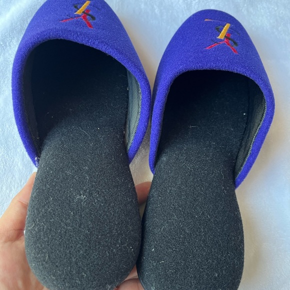 YSL INDOOR / BATHROOM SLIPPERS (PRICE FIRM) - Picture 7 of 7